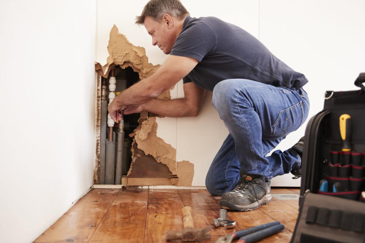 Repairing burst water pipe, Burst Pipe.